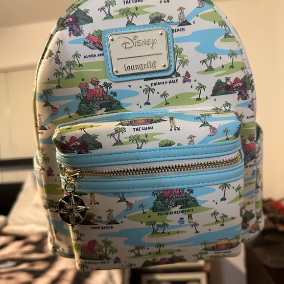 Lounge fly brand new